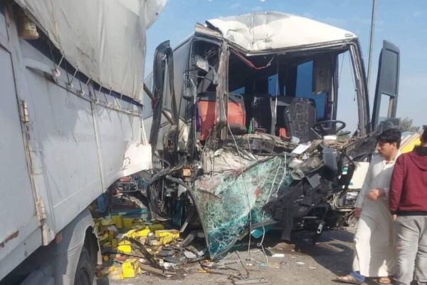 مجروح شدن چند زائر ایرانی در تصادف اتوبوس در عراق