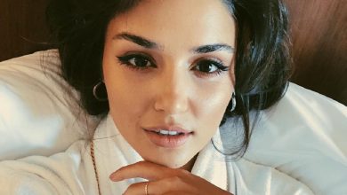 عکس لو رفته از هانده ارچل با حوله تن پوش