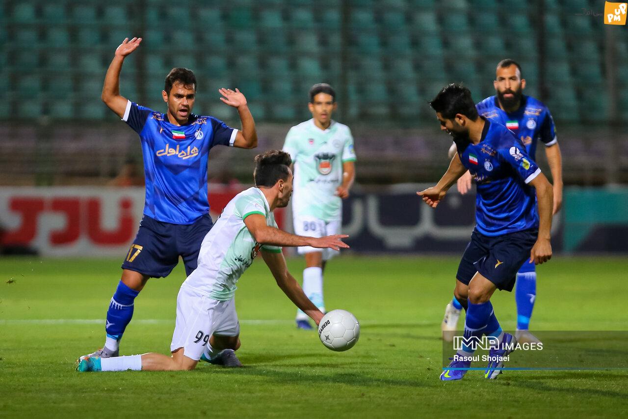 تجربه بیشتر پرسپولیس در خط دفاع!/ استقلال باید با درایت عمل کند 2 پرسپولیس تجربه بیشتری در خط دفاع دارد/ استقلال برای برد باید منطقی بازی کند