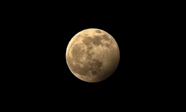 زمان دقیق رخداد نجومی ماه گرفتکی جمعه ۱۵ اردیبهشت ۱۴۰۲. نزدیک ترین خسوف ۲۰ سال آینده را از دست می دهد