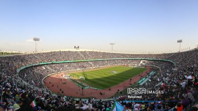 هواداران استقلال طبقه دوم ورزشگاه را پر کردند + فیلم
