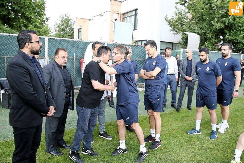 سرمربی تیم ملی فوتبال ایران سیاه پوش شد!/ جزئیات خبر 1 تمرین انتخابی مشکی پوشانده شد