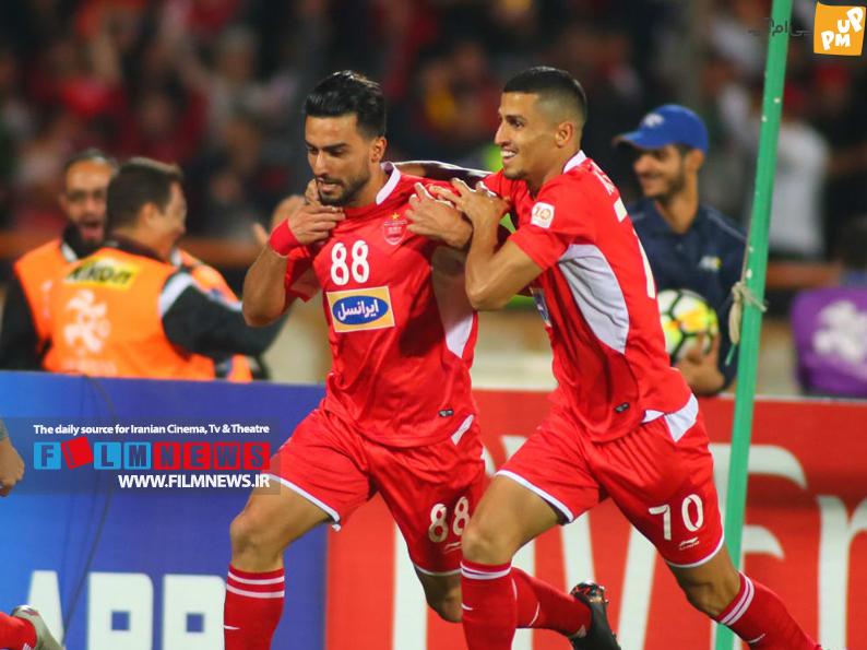 مروری بر چند گزارش خاطره انگیز عادل فردوسی پور به بهانه ابراز دلتنگی از گزارش و البته عملکرد ضعیف خبرنگاران فعلی. تو چی بودی عادل؟ 3 مروری بر چند گزارش خاطره انگیز عادل فردوسی پور به بهانه ابراز دلتنگی از گزارش و البته عملکرد ضعیف خبرنگاران فعلی. تو چی بودی عادل؟