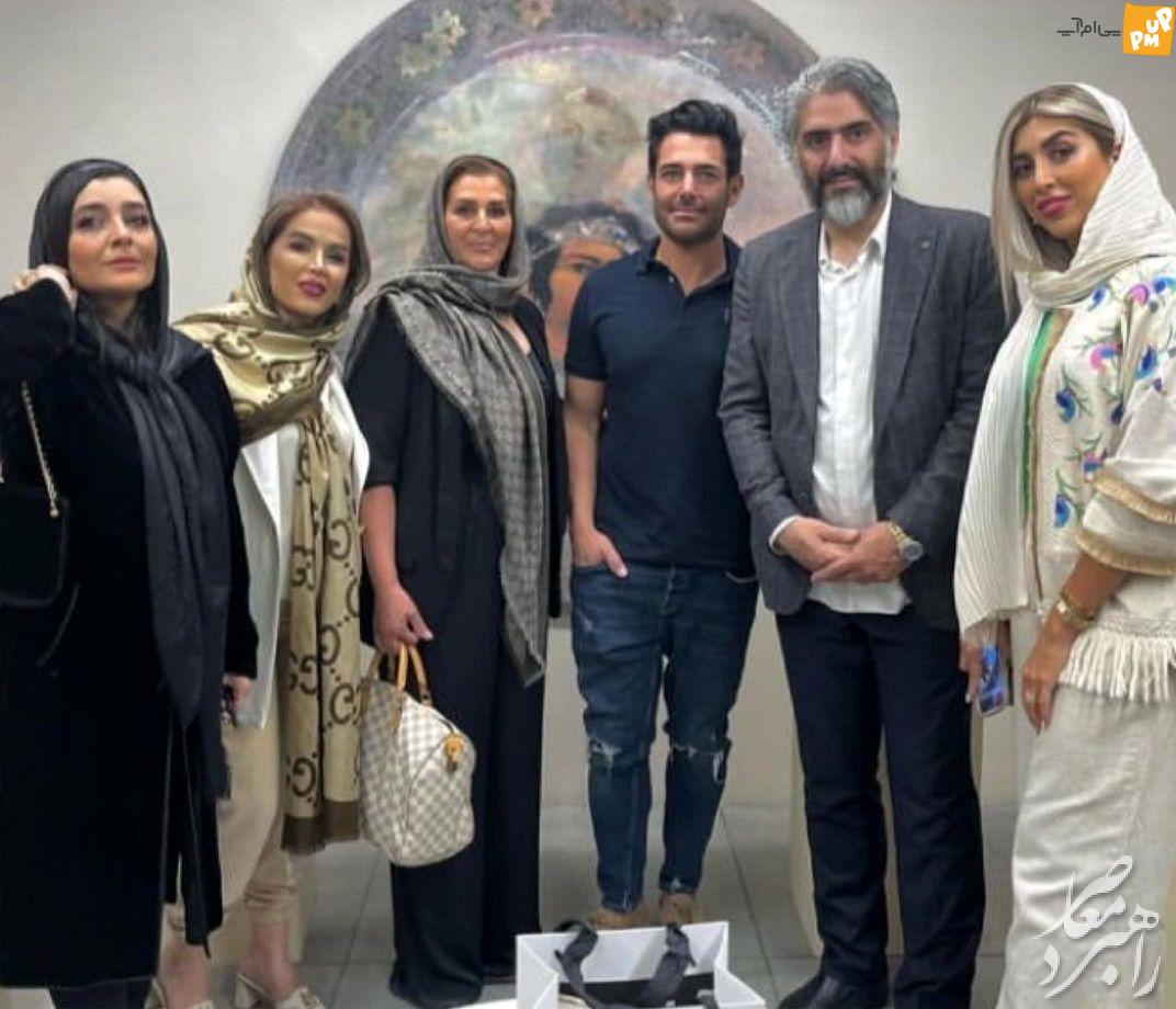 سالن زیبایی ساره بیات نیز پلمب شد. 1 2 گلزار و بیات