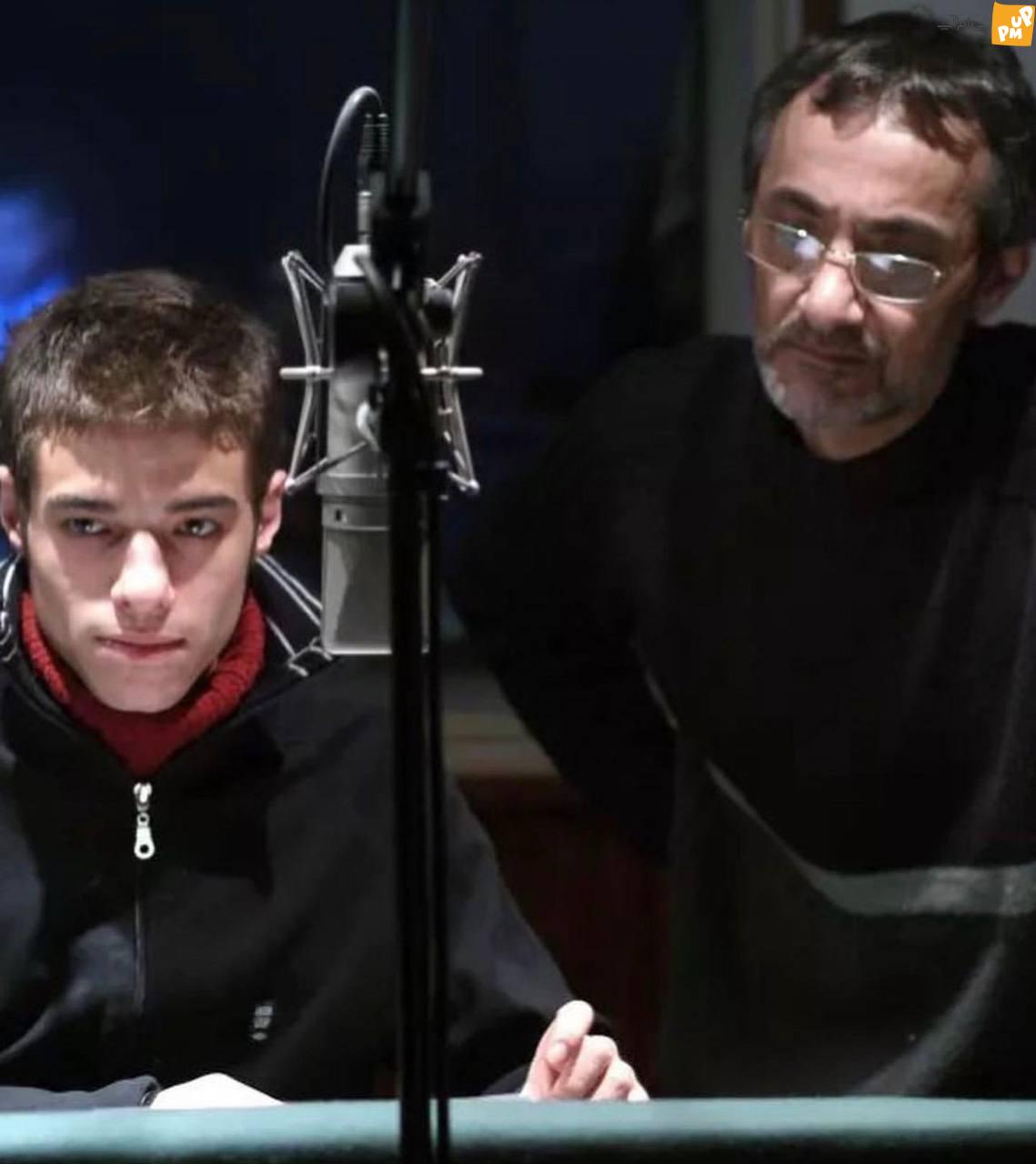 دوبلور و گوینده معروف و جوان سینا زند در گذشت! /جزئیات این خبر شوکه کننده 1 سینا زند، دوبلور جوان درگذشت