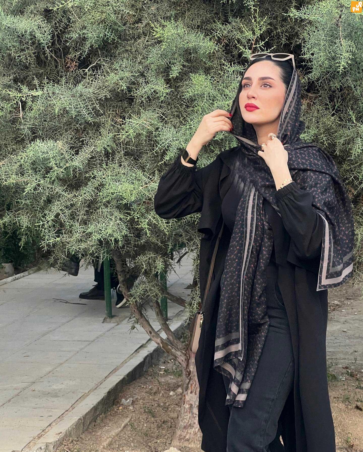 این خانم جذاب با استایل شیک و زیبا همان گلنار سریال گیل دخت است!/ عکس 1 این خانم جذاب با استایل شیک و زیبا همان گلنار سریال گیل دخت است!/ عکس