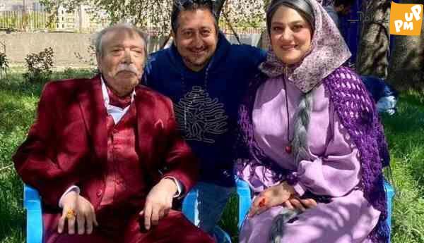 علی نصریان در 90 سالگی با کت و شلوار قرمز همه را شوکه کرد!/عکس 1 علی نصریان در 90 سالگی با کت و شلوار قرمز همه را شوکه کرد!/عکس