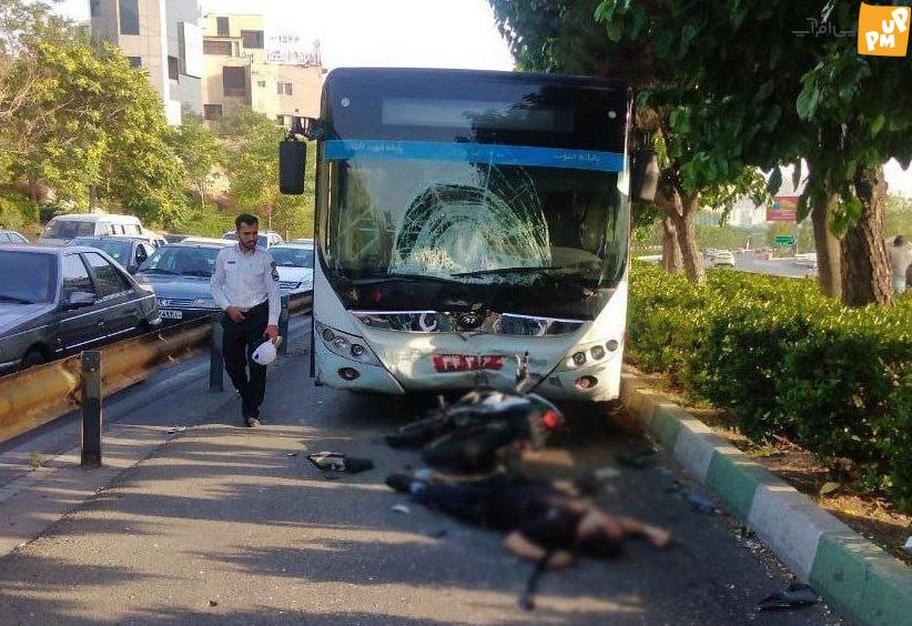 تصادف موتورسیکلت با اتوبوس در خط ویژه شهید چمران! /عکس 1 تصادف موتورسیکلت با اتوبوس در خط ویژه شهید چمران! /عکس