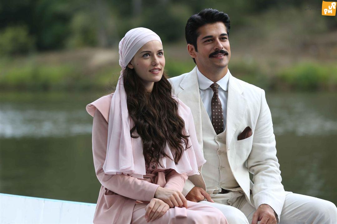 تولد پسر بوراک اوزچیویت سوژه خنده شد! تولد پسر بوراک اوزچیویت سوژه خنده شد!