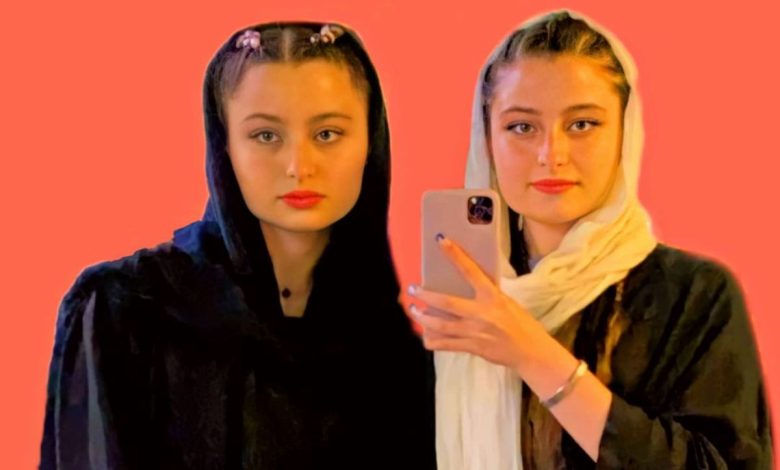 سارا و نیکا فرقانی در سوئد به همراه سگ همسایه! سارا و نیکا فرقانی در سوئد به همراه سگ همسایه!