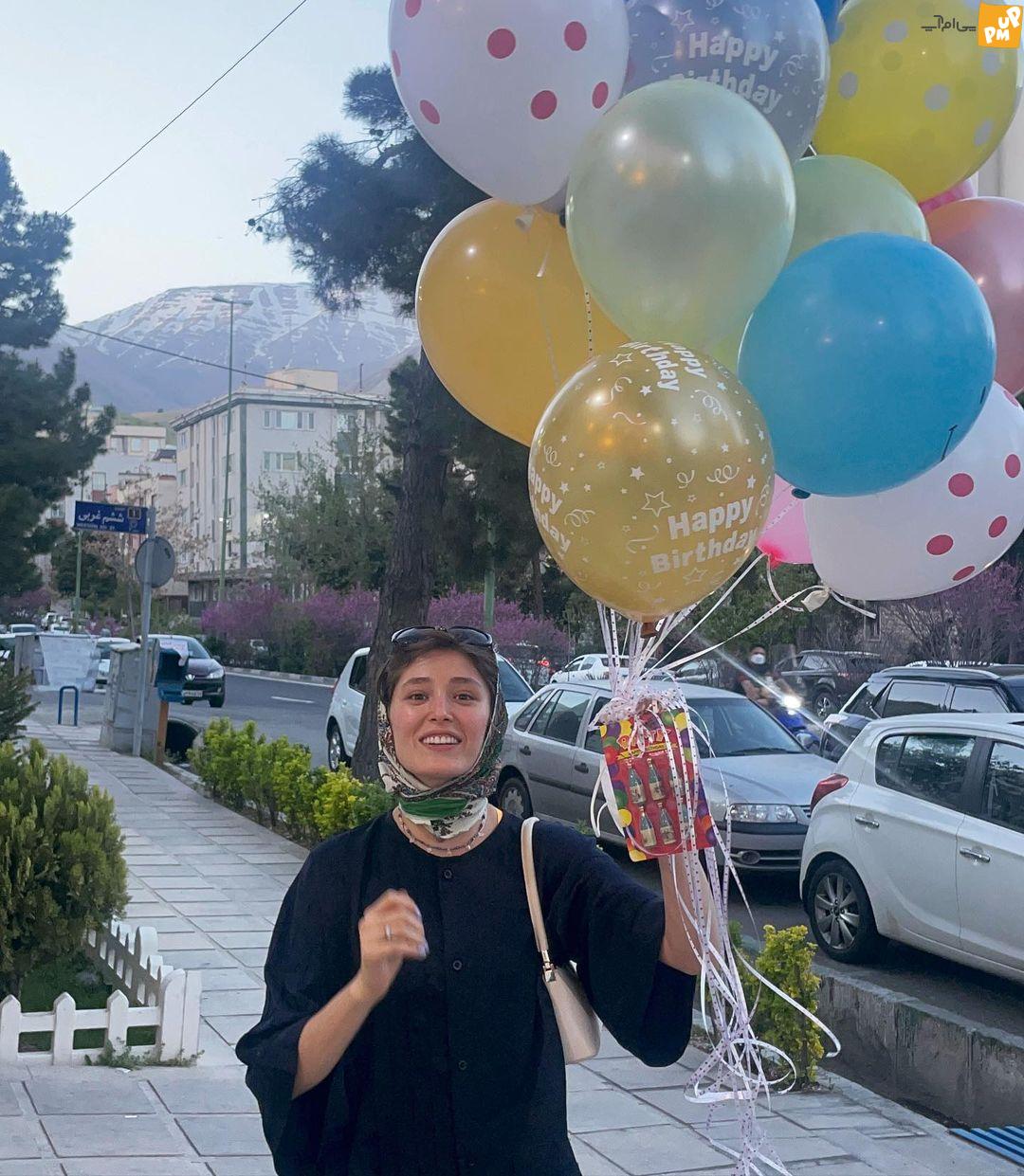 تولد خاص و جالب فرشته حسینی در خیابان!/عکس 1 تولد خاص و جالب فرشته حسینی در خیابان!/عکس
