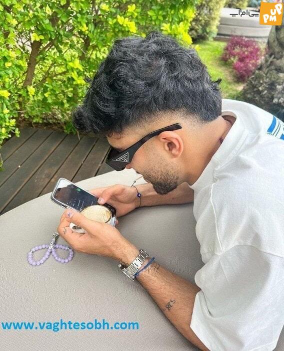 عکس/ لاک عجیب امیر عابدزاده جنجال به پا کرد! عکس/ لاک عجیب امیر عابدزاده جنجال به پا کرد!