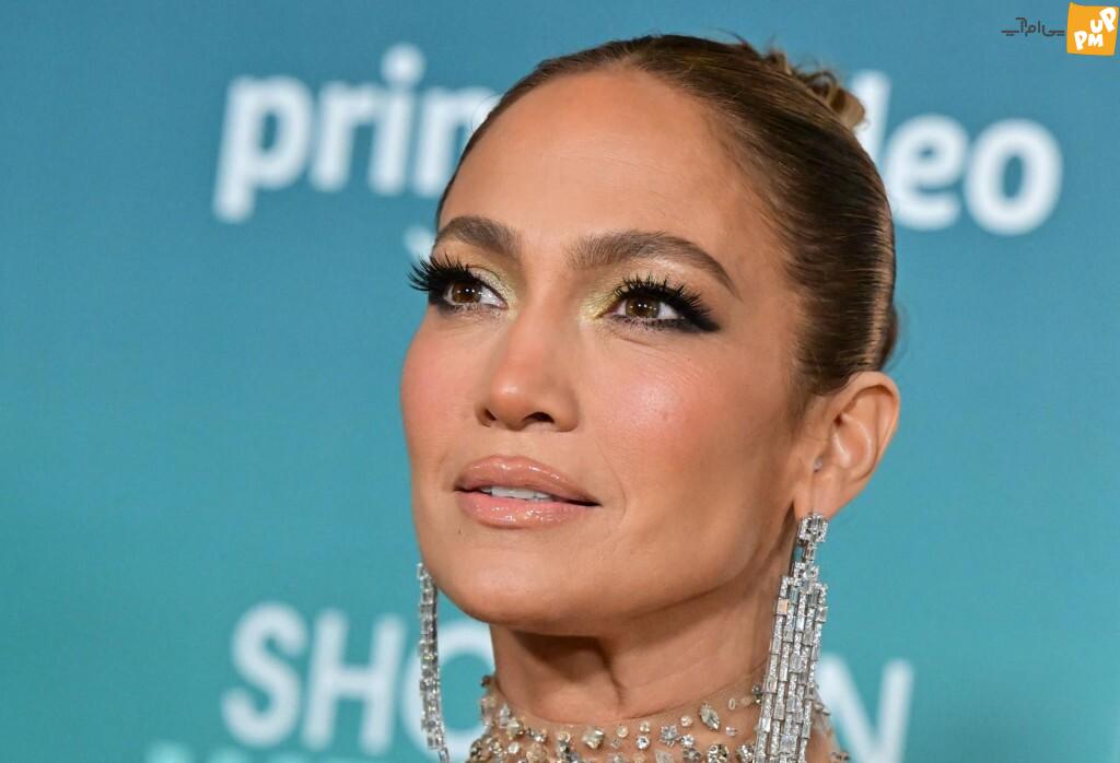 تصویری عجیب از ظاهر نامرتب جی لو! تصویری عجیب از ظاهر نامرتب جی لو!