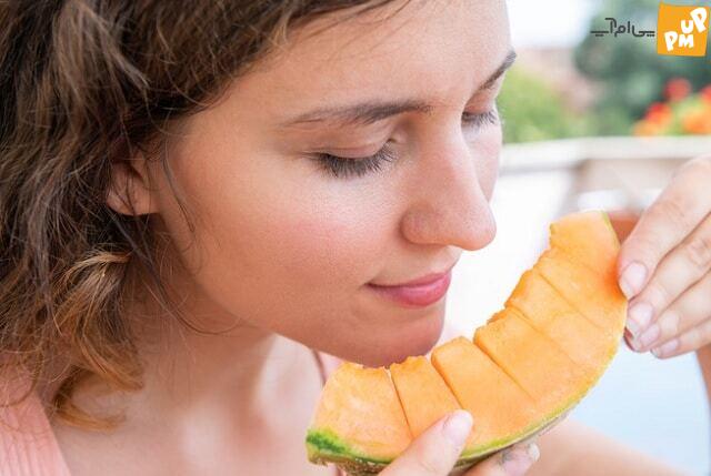 پوست بدون چروک فقط با این میوه تابستانی خوشمزه که برای پوست معجزه می کند! پوست بدون چروک فقط با این میوه تابستانی خوشمزه که برای پوست معجزه می کند!