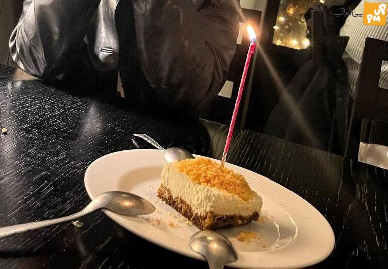 جشن و هیاهوی تولد دونگی با کیک های متنوع و خلاقانه! /خانم بازیگر چه ریخت و پاشی کرده! 1 جشن و هیاهوی تولد دونگی با کیک های متنوع و خلاقانه! /خانم بازیگر چه ریخت و پاشی کرده!