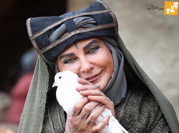 گریم متفاوت لعیا زنگنه جنجال به پا کرد! /خانم بازیگر با این گریم چه جوانتر شده! 1 گریم متفاوت لعیا زنگنه جنجال به پا کرد! /خانم بازیگر با این گریم چه جوانتر شده!