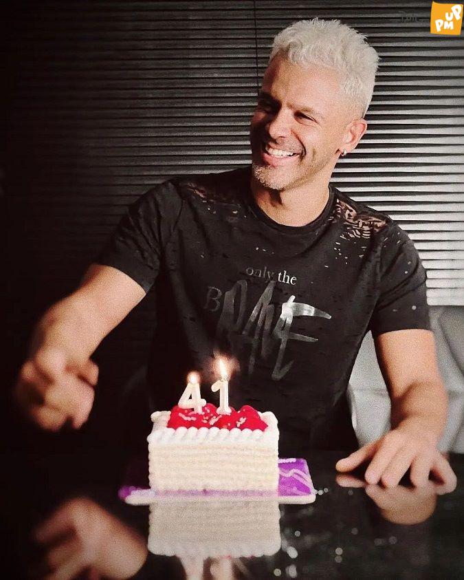 کولاک سیروان خسروی با جدیدترین عکسش به مناسبت تولدش!/عکس 1 کولاک سیروان خسروی با جدیدترین عکسش به مناسبت تولدش!/عکس