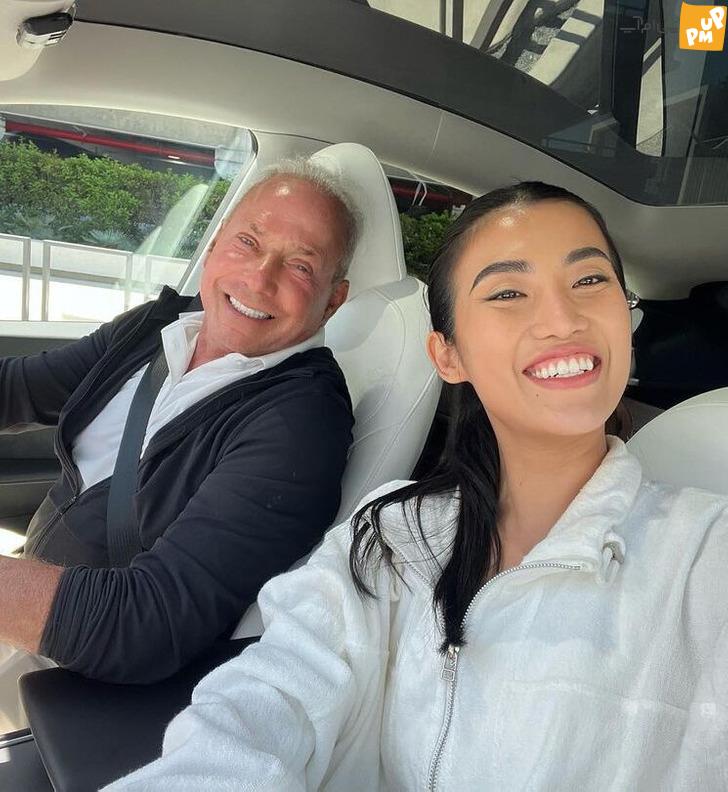 این مدل ویتنامی 29 ساله با یک مرد 75 ساله ازدواج کرد!/ عجیب؛ اما واقعی (عکس) 1 این مدل ویتنامی 29 ساله با یک مرد 75 ساله ازدواج کرد!/ عجیب؛ اما واقعی (عکس)