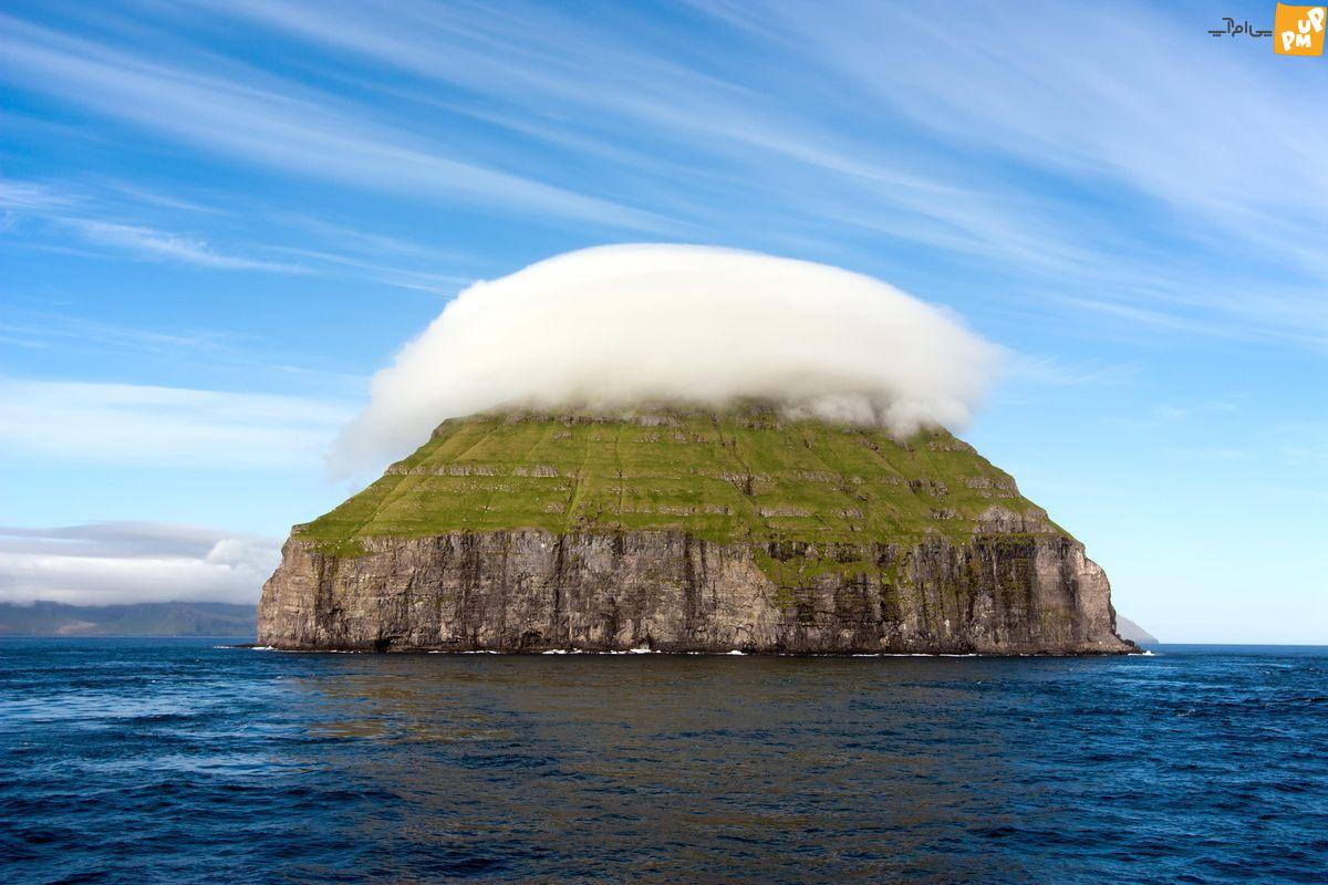 کلاه عدسی یکی از خاص ترین جزایر جهان لوتلا دیمون!/عکس 1 کلاه عدسی یکی از خاص ترین جزایر جهان لوتلا دیمون!/عکس