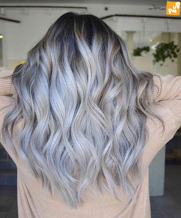 رنگ مو بلوند یخی مد روز را برای فصل تابستان از دست ندهید. رنگ مو بلوند یخی مد روز را برای فصل تابستان از دست ندهید.