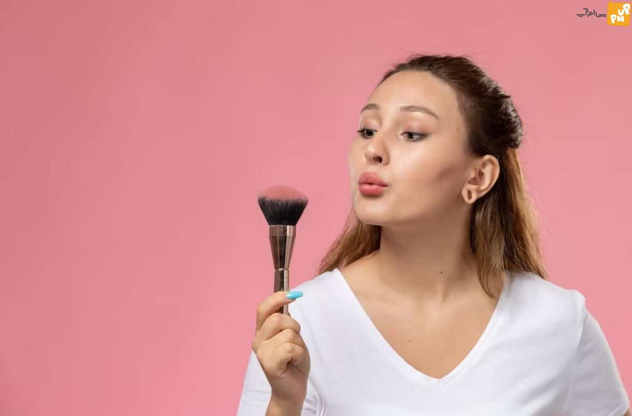 انتخاب رژگونه مناسب با توجه به رنگ پوست انتخاب رژگونه مناسب با توجه به رنگ پوست