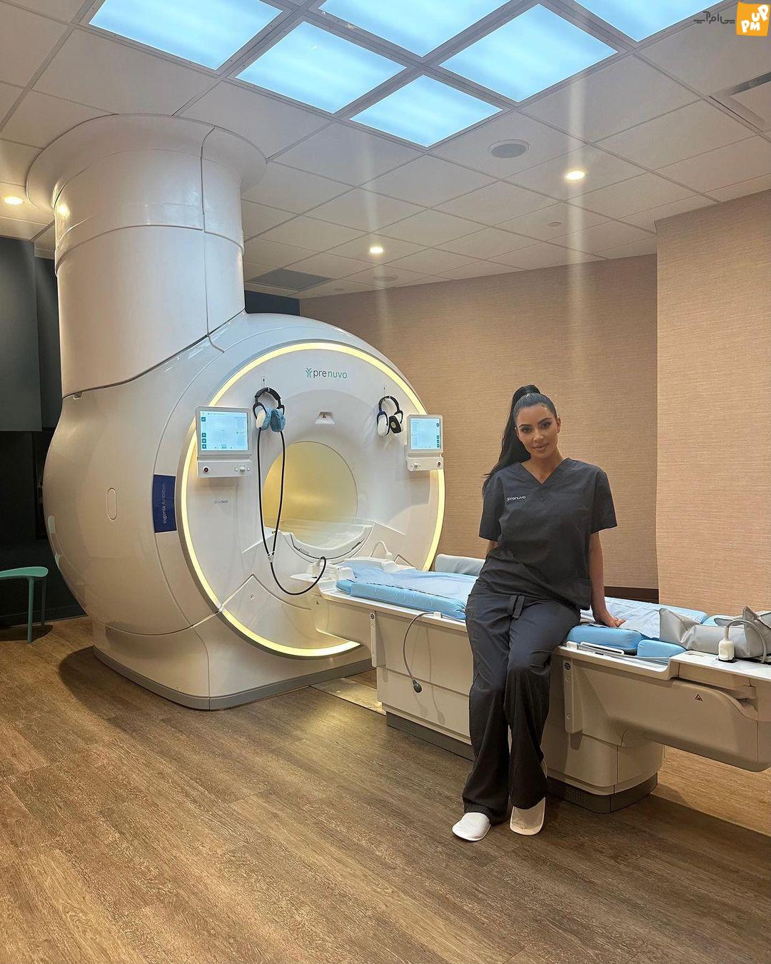 عکس جنجالی کیم کارداشیان در اینستاگرام; دستگاه نجات چیست؟ | فوتبال روزانه عکس جنجالی کیم کارداشیان در اینستاگرام; دستگاه نجات چیست؟