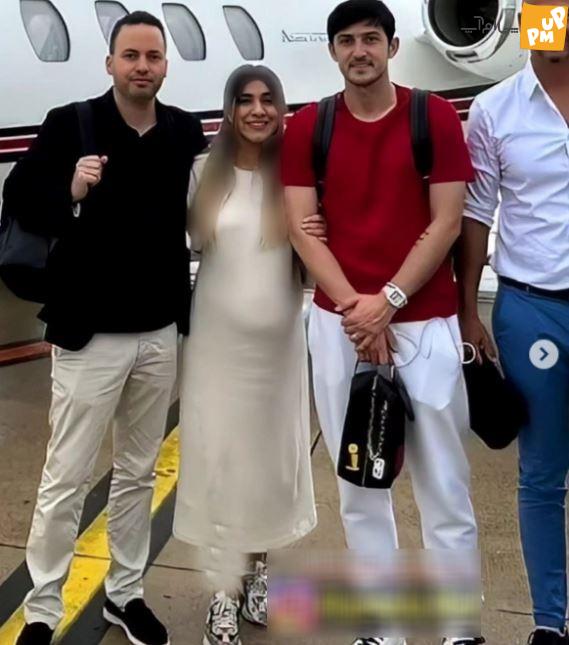 عکس لو رفته سردار آزمون و همسر باردارش در ایتالیا/ افزایش وزن باورنکردنی آناهیتا کریمی! عکس لو رفته سردار آزمون و همسر باردارش در ایتالیا/ افزایش وزن باورنکردنی آناهیتا کریمی!