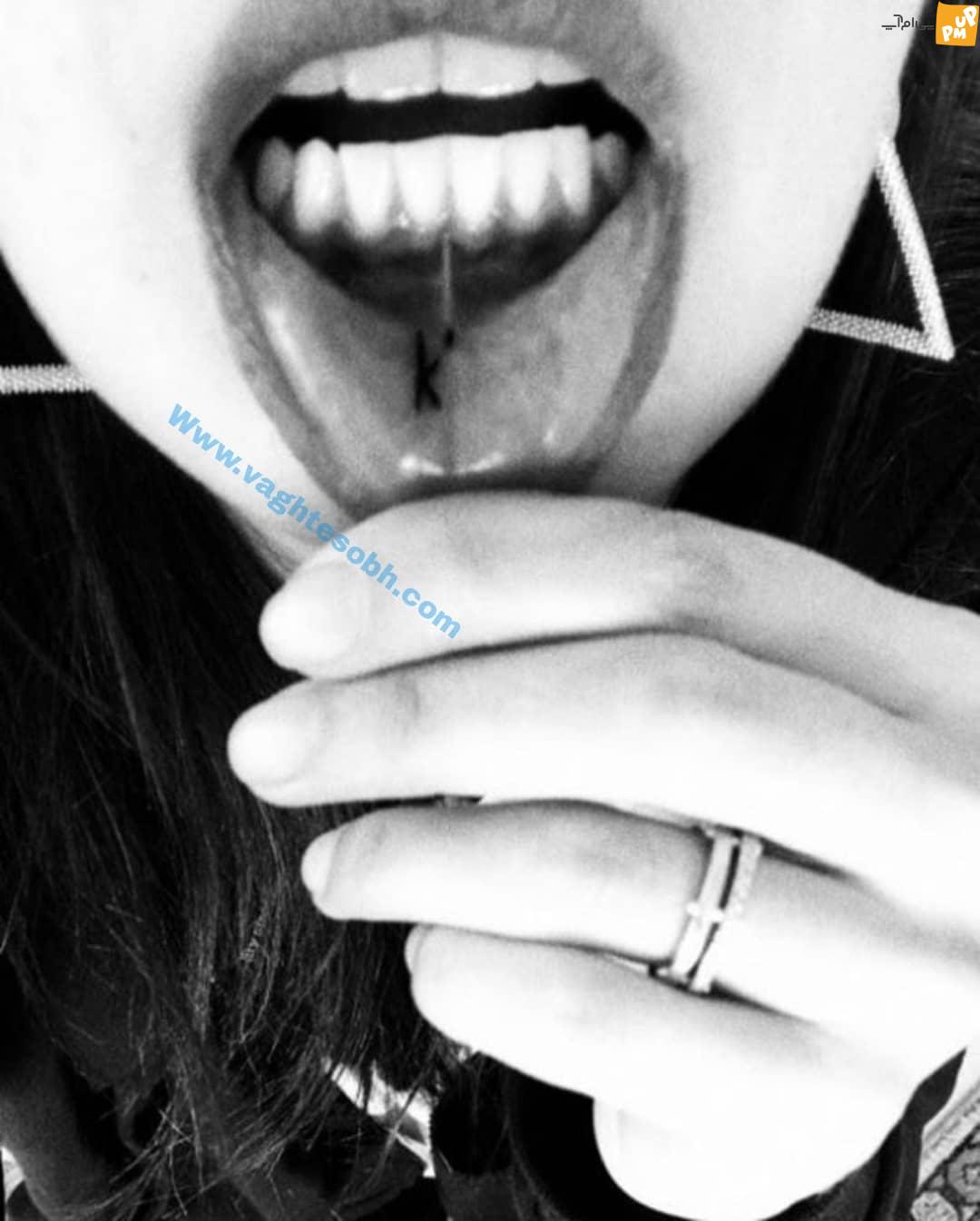 خالکوبی باورنکردنی بازیگر معروف ترک بر روی عجیب ترین قسمت بدنش جنجالی شد/عکس 1 خالکوبی باورنکردنی بازیگر معروف ترک بر روی عجیب ترین قسمت بدنش جنجالی شد/عکس