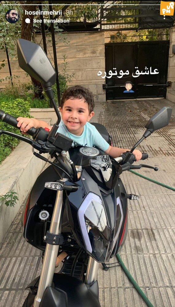 رونمایی حسین مهری از پسرش! / تفاوت فاحش چهره این بازیگر با پسرش! + عکس 1 رونمایی حسین مهری از پسرش! / تفاوت فاحش چهره این بازیگر با پسرش! + عکس