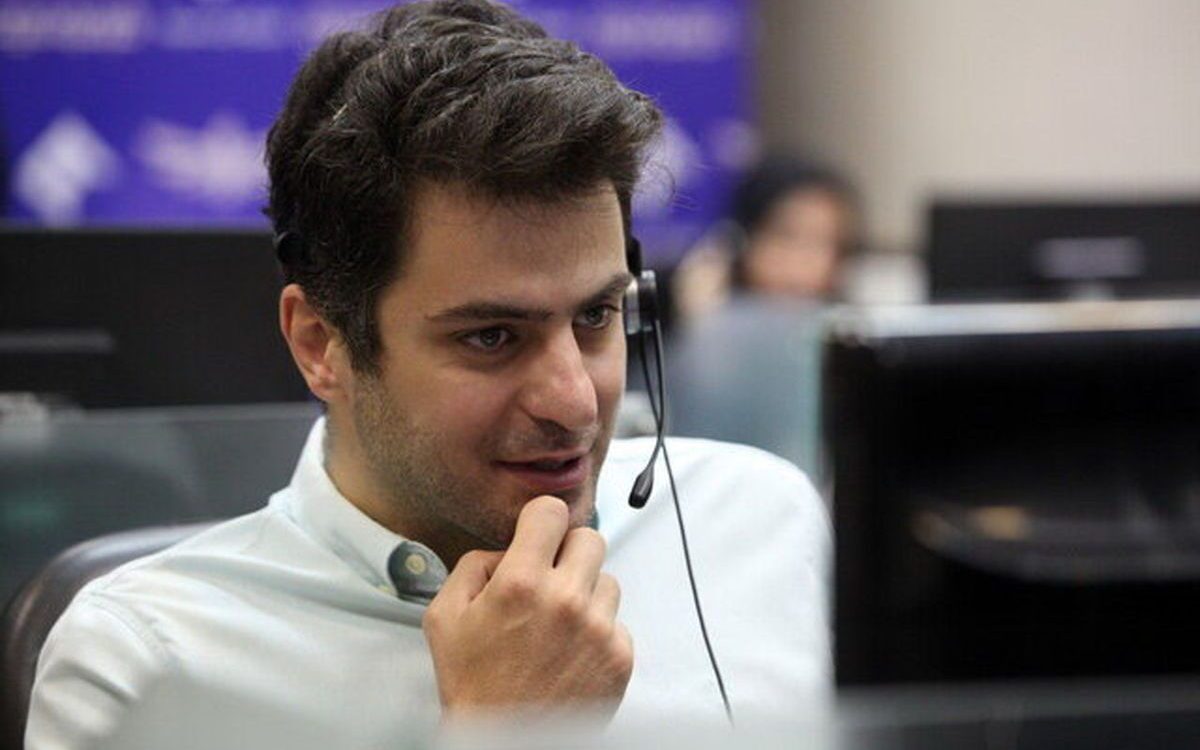 استایل دور از انتظار “علی ضیا” در جنوب کشور! | عکس متفاوت آقای مجری! استایل دور از انتظار “علی ضیا” در جنوب کشور! | عکس متفاوت آقای مجری!