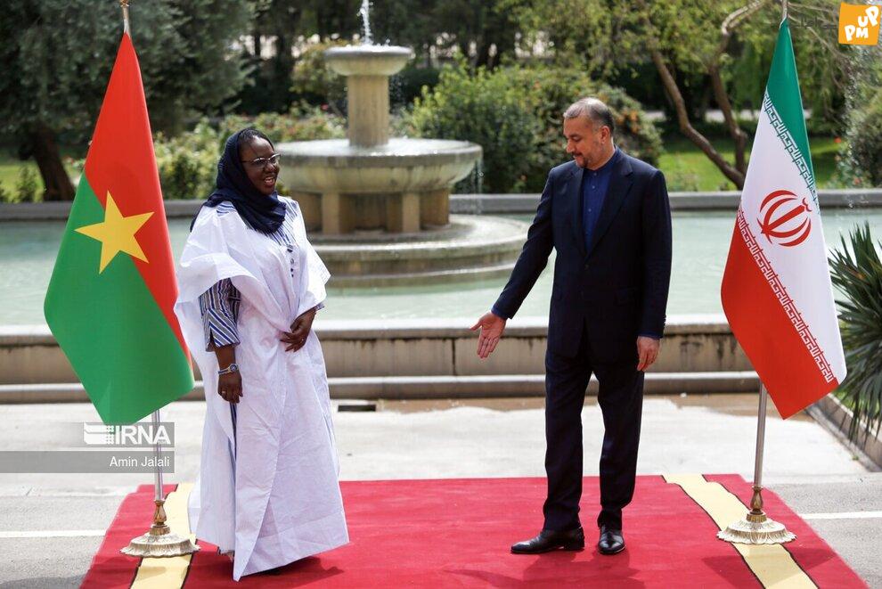 وزیر امور خارجه بورکینافاسو به تهران سفر کرد!/عکس 2 وزیر امور خارجه بورکینافاسو به تهران سفر کرد!/عکس