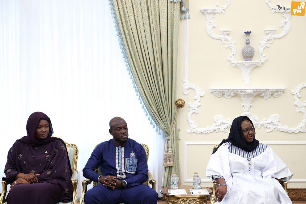 وزیر امور خارجه بورکینافاسو به تهران سفر کرد!/عکس 10 وزیر امور خارجه بورکینافاسو به تهران سفر کرد!/عکس