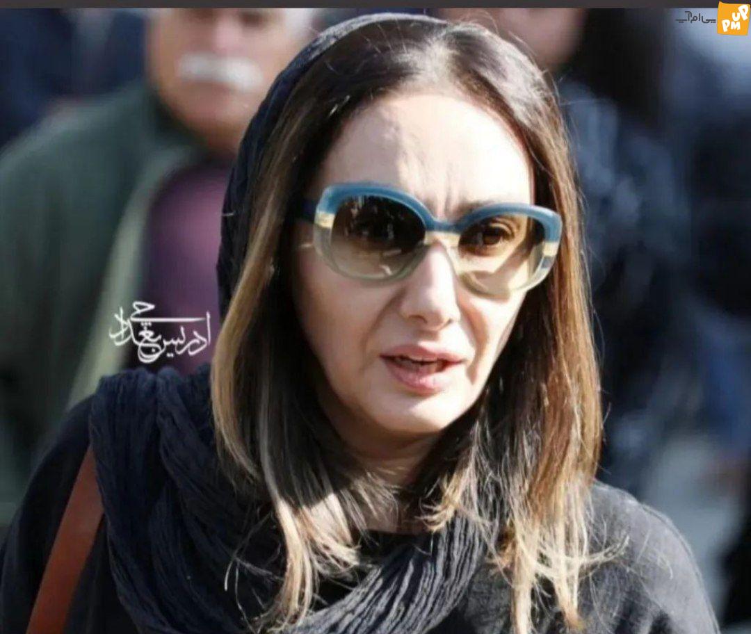 هانیه توسلی در مراسم ختم داریوش مهرجویی/ بازیگر زن چند سال دارد! + عکس هانیه توسلی در مراسم ختم داریوش مهرجویی/ بازیگر زن چند سال دارد! + عکس