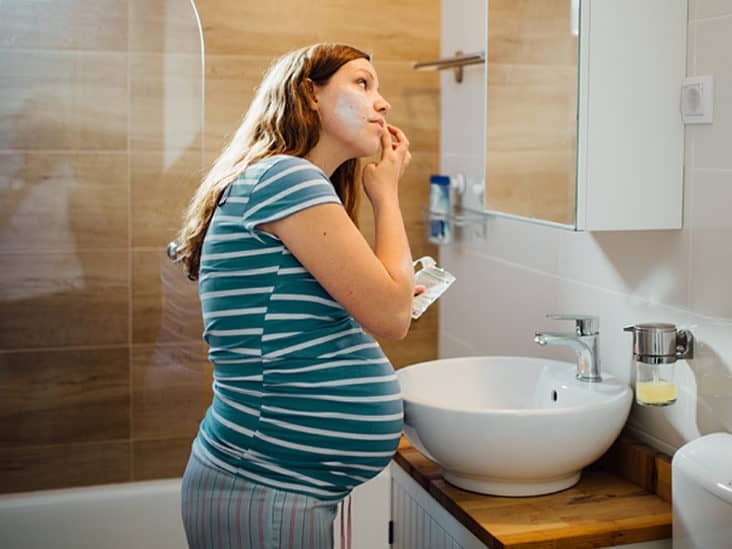 مادران باردار باید در استفاده از کرم ضد آفتاب مراقب باشند